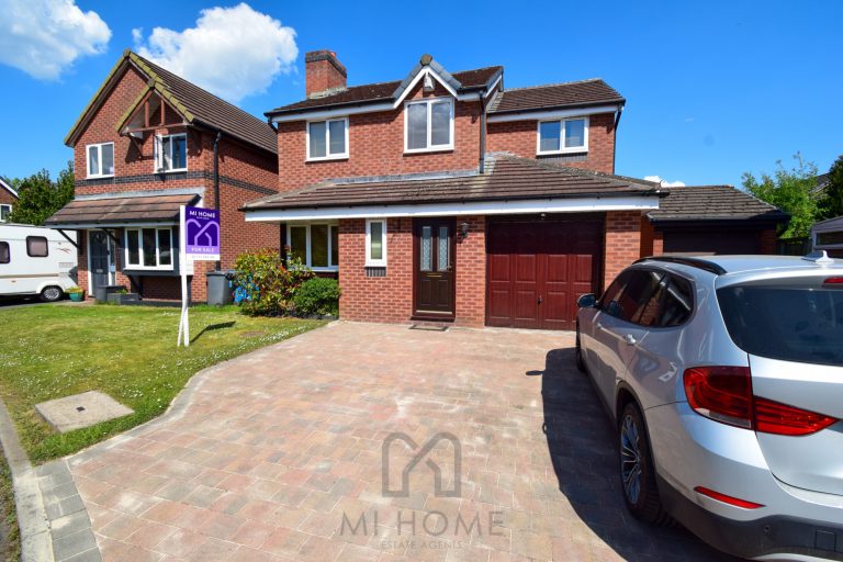 Clover Drive, Freckleton