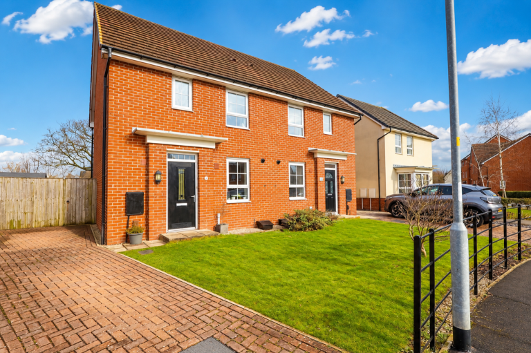 Grasshopper Drive, Warton