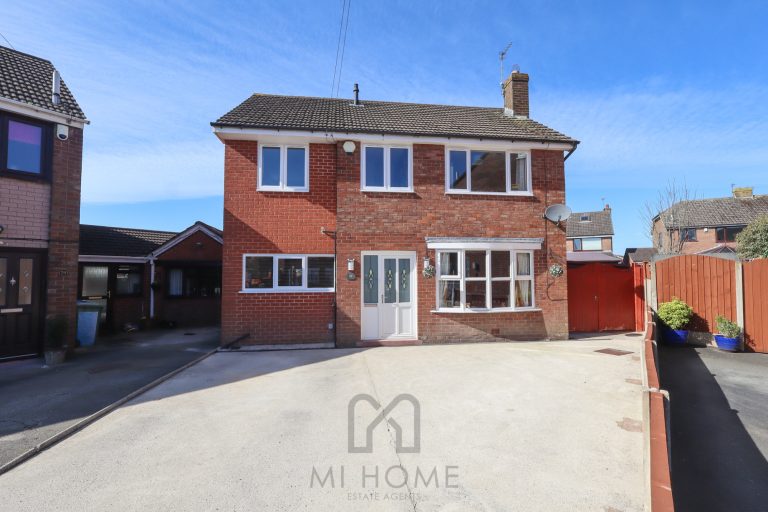 Lowfield Close, Newton