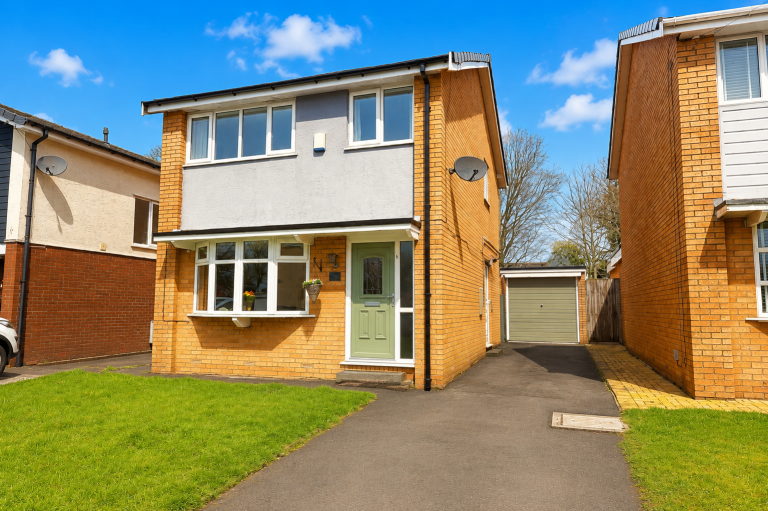 Cedar Walk, Elswick