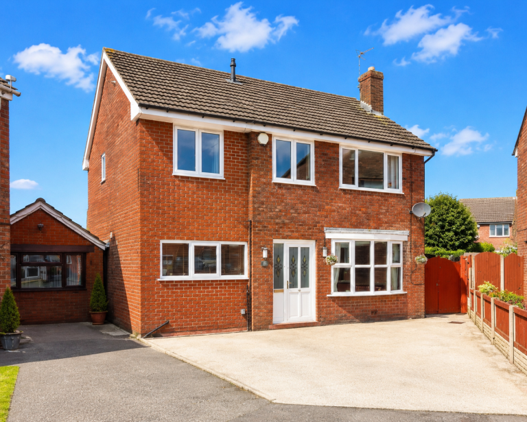 Lowfield Close, Newton