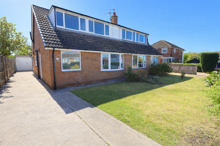 Sunnyside Avenue, Warton