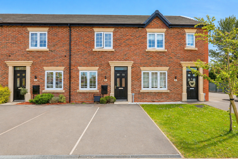 Greenfield Lane, Newton