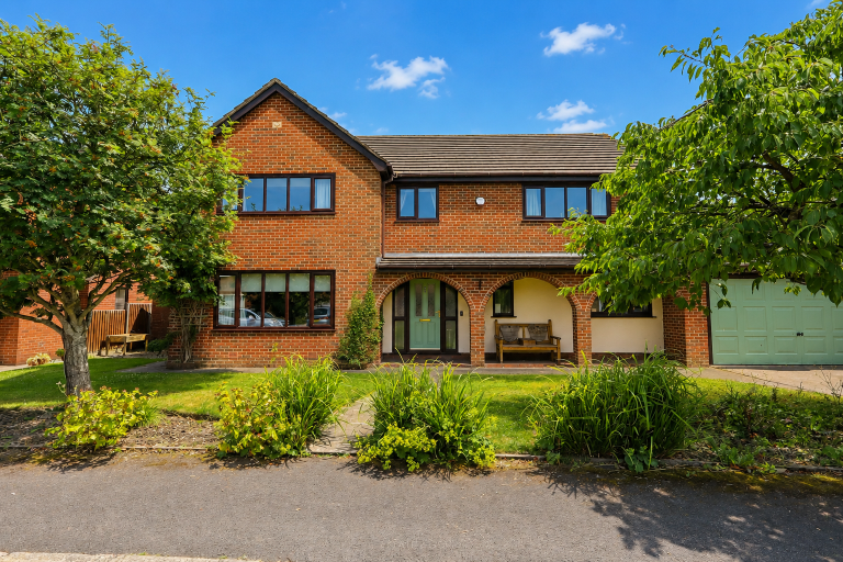 Maple Close, Newton