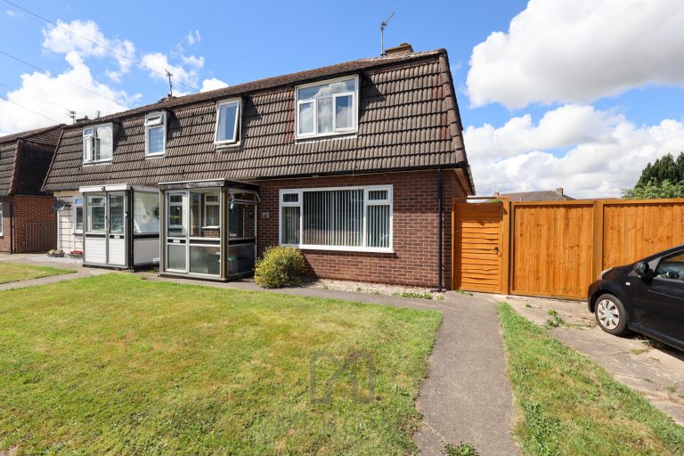 The Mede, Freckleton