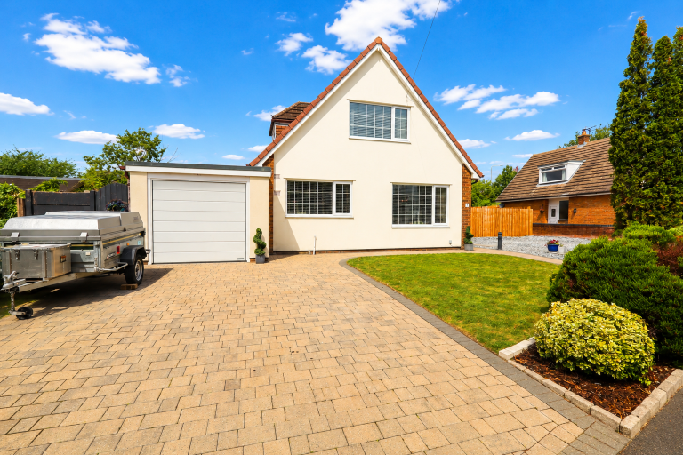 Highgate Close, Newton